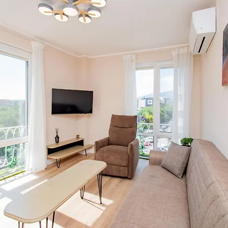 Apartamento Ndk&vitosha View In Sófia